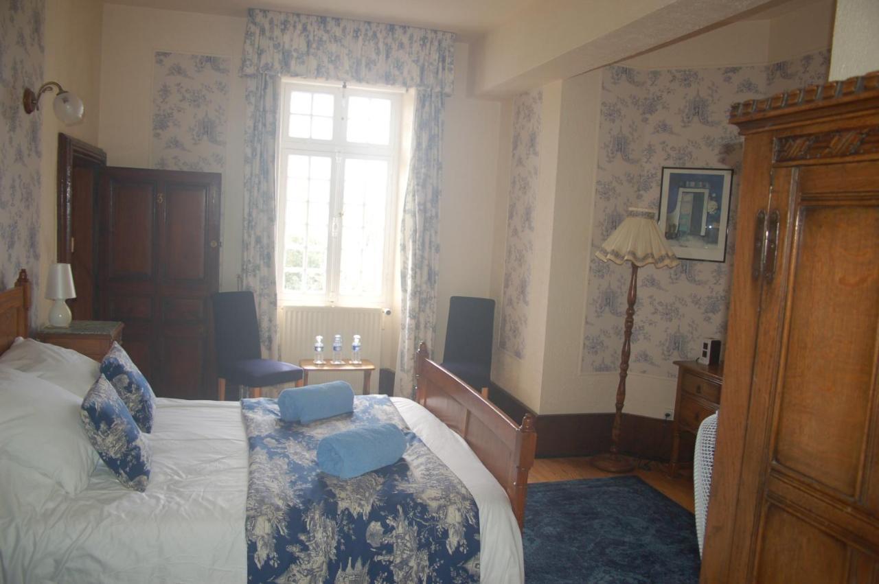 Bed and Breakfast Le Logis Des Quatre Puits Neuvicq-Montguyon Esterno foto